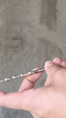 Encaixe a broca certa